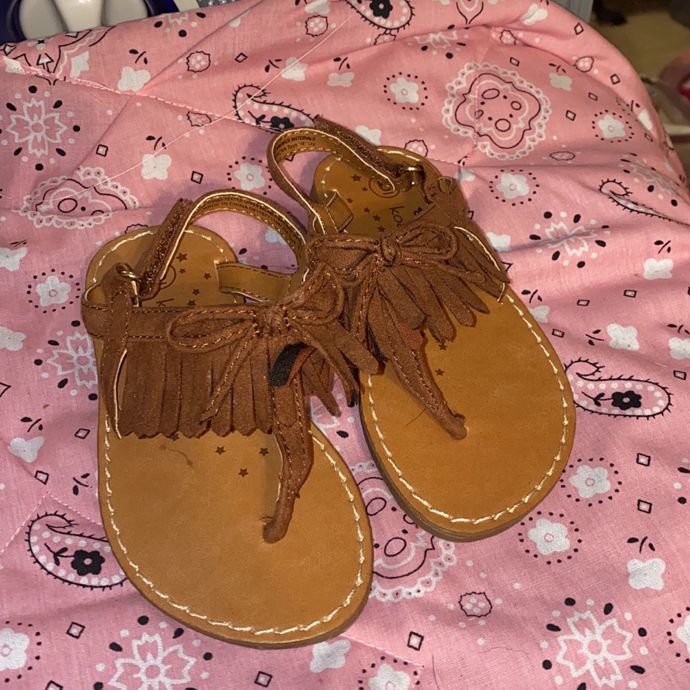 11 Pair Toddler size 6 Shoes